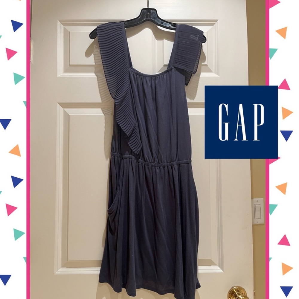 Grey GAP dress with pleated detail